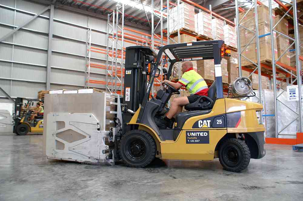 Cat GP25B 2.5T LPG forklifts operating at COPE's Brisbane facility