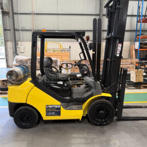 Used Komatsu 2.5T LPG Forklift - FG25HT