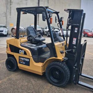 Used Cat 2.5T LPG Forklift 2010 GPE25NT