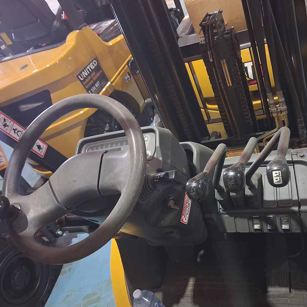 Used Cat 2.5T LPG Forklift 2010 GPE25NT - Image 5