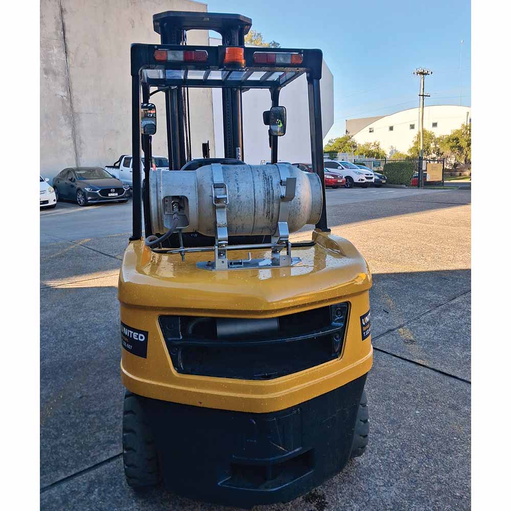 Used 3.5T Cat LPG Forklift 2014 GP35NT - Image 4