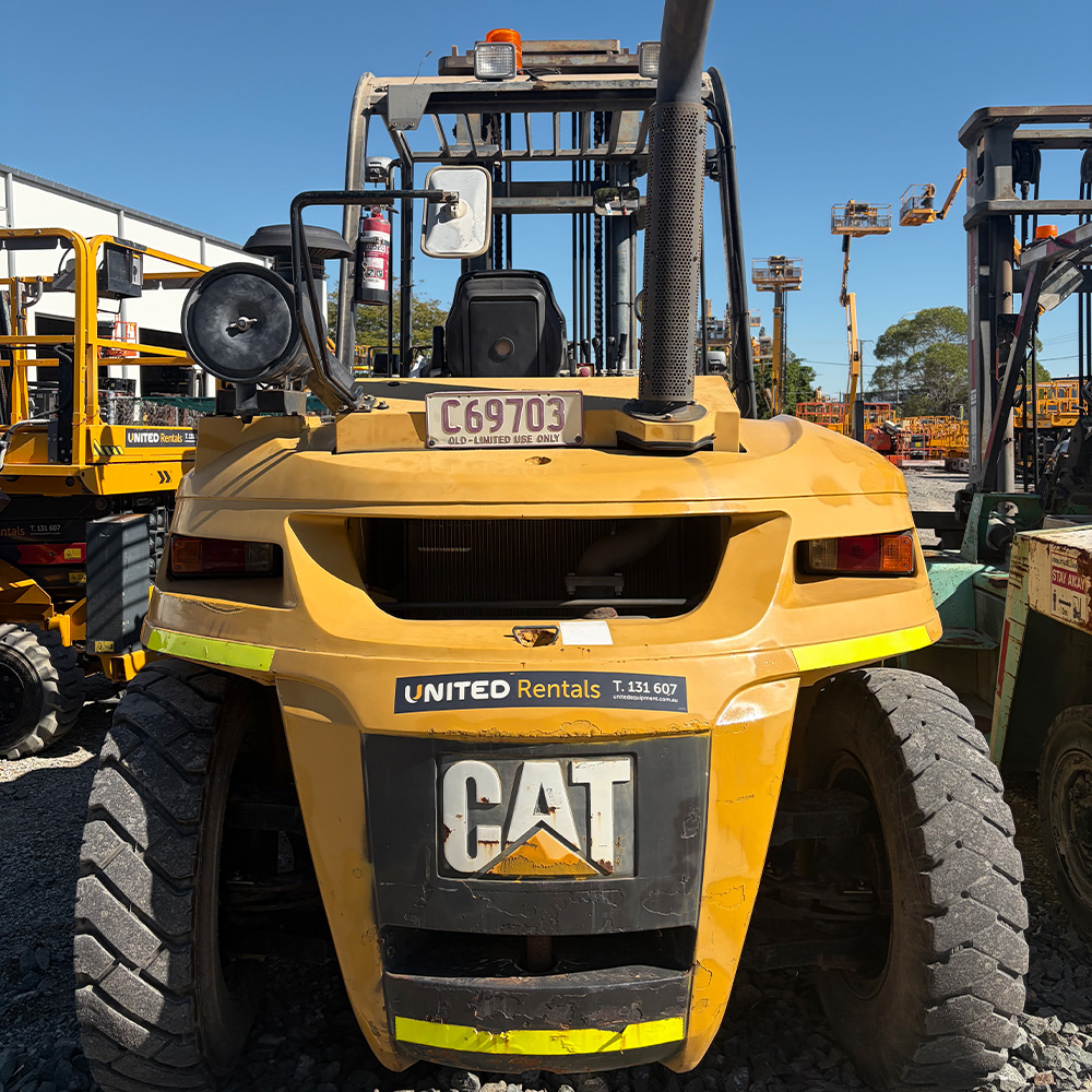 Used Cat 8.0T Diesel Forklift - Image 3