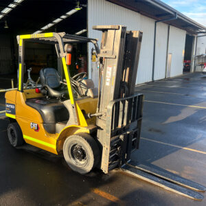 Used Cat 2.5T LPG Forklift - GP25N