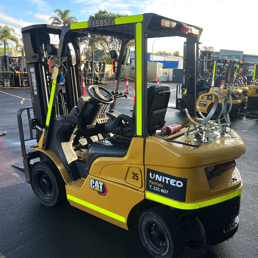 Used Cat 2.5T LPG Forklift - GP25N - Image 3