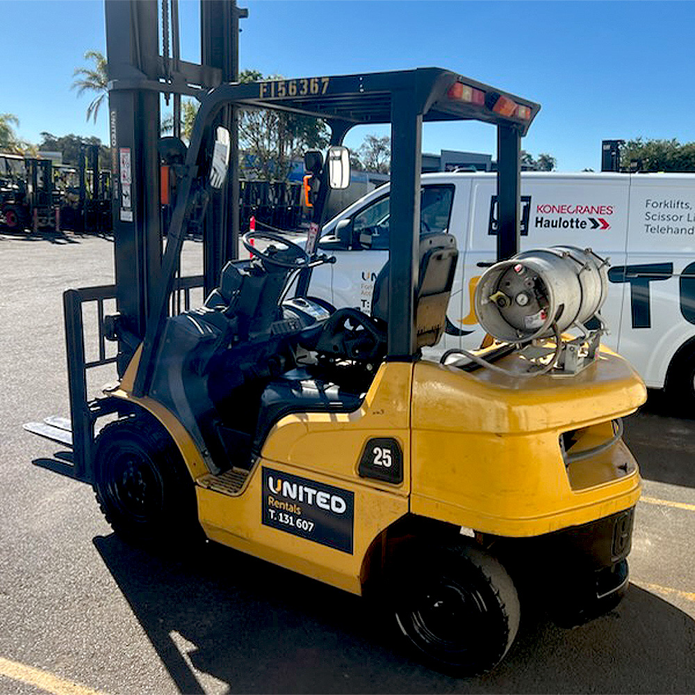 Used Cat 2.5T LPG Forklift – GP25NT - Image 4