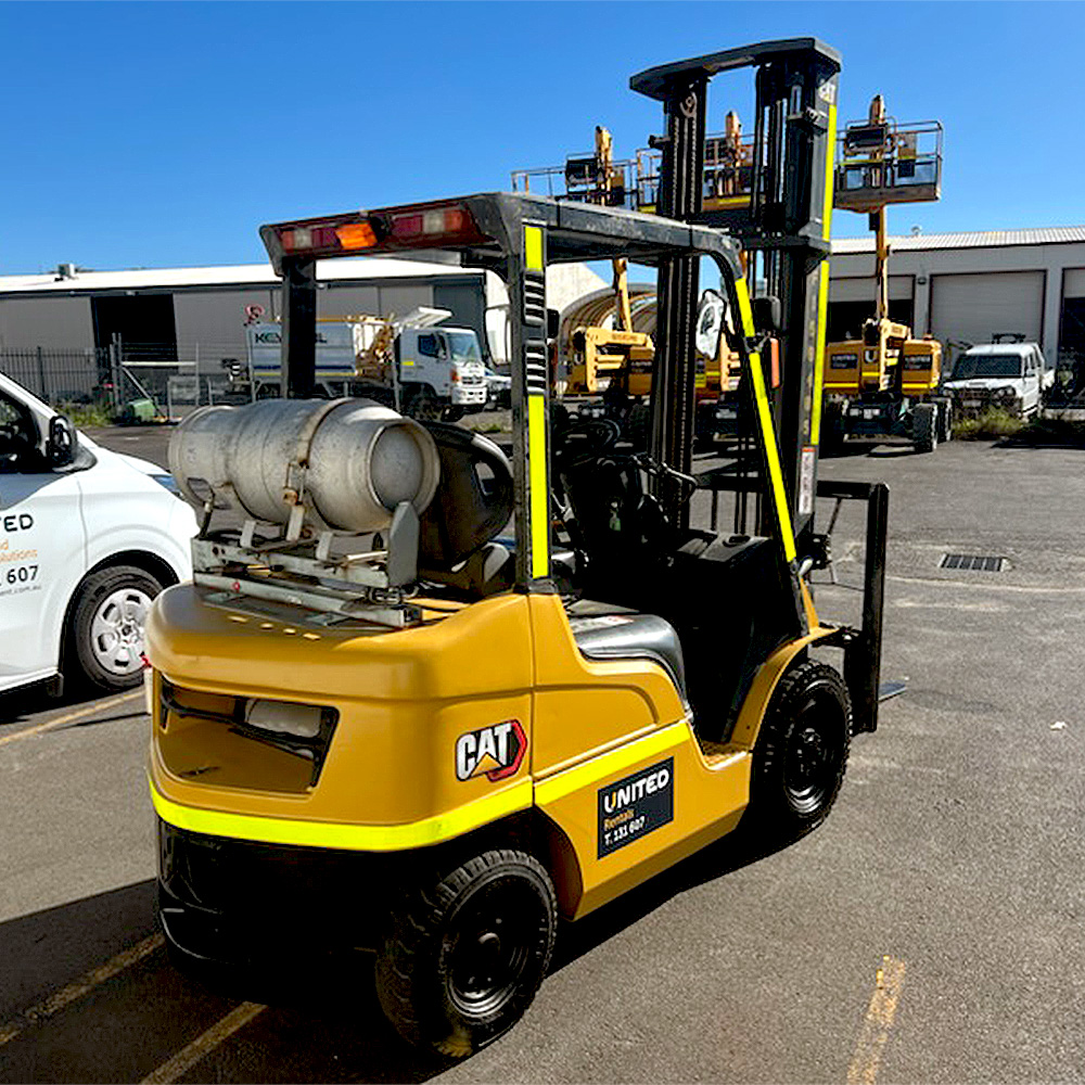 Used Cat 2.5T LPG Forklift – GP25NT-C - Image 5