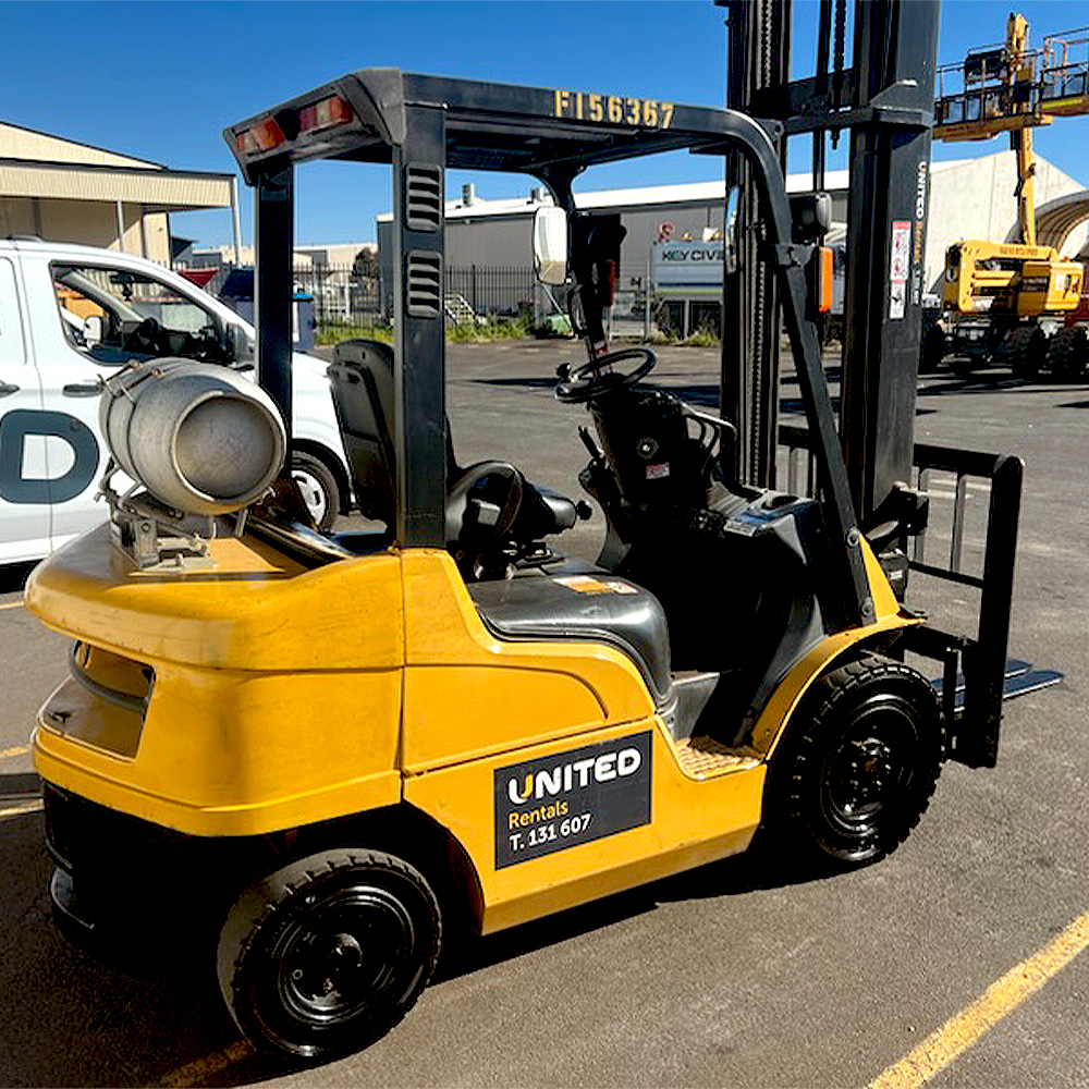 Used Cat 2.5T LPG Forklift – GP25NT - Image 5