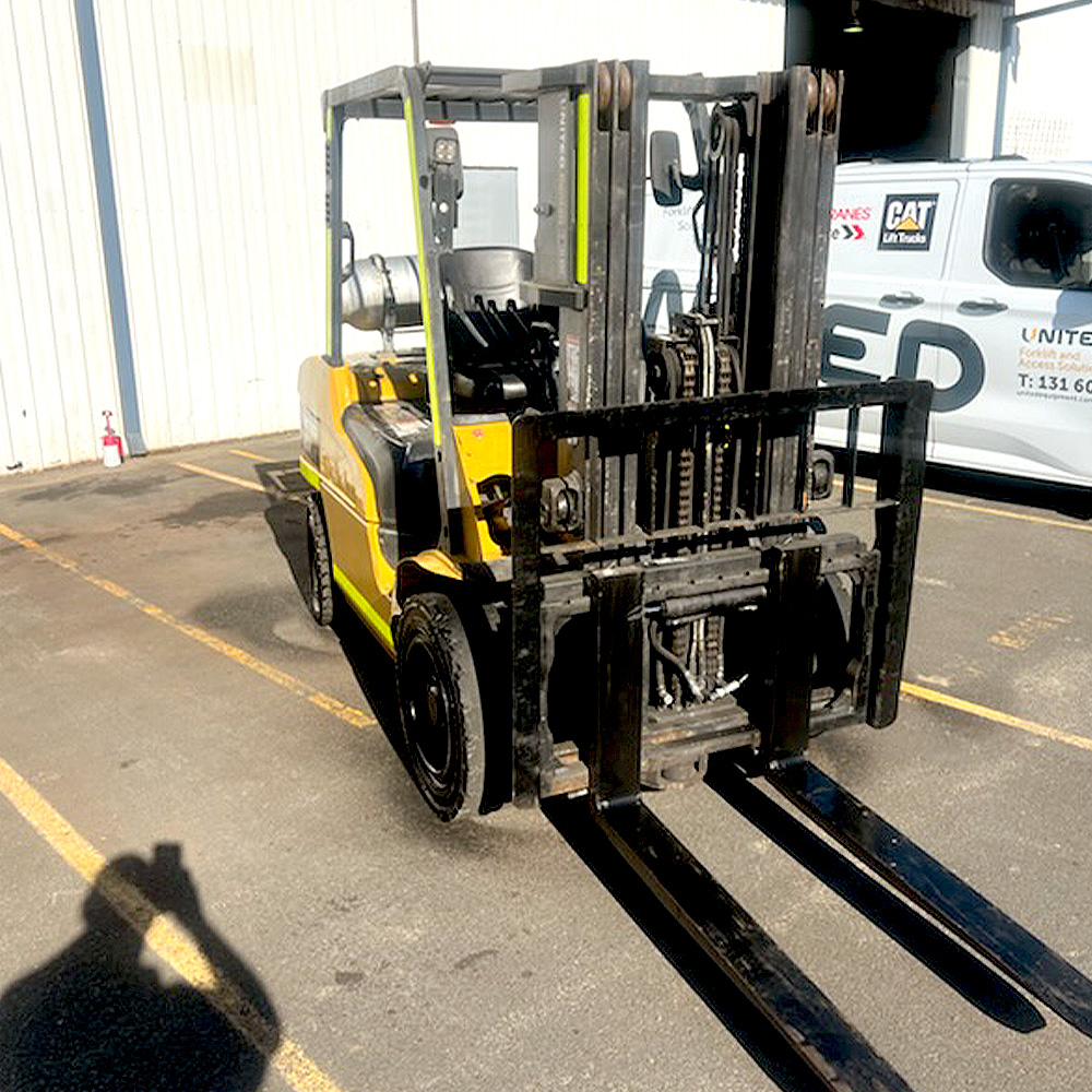 Used Cat 3.0T LPG Forklift - GP30NT-C - Image 2