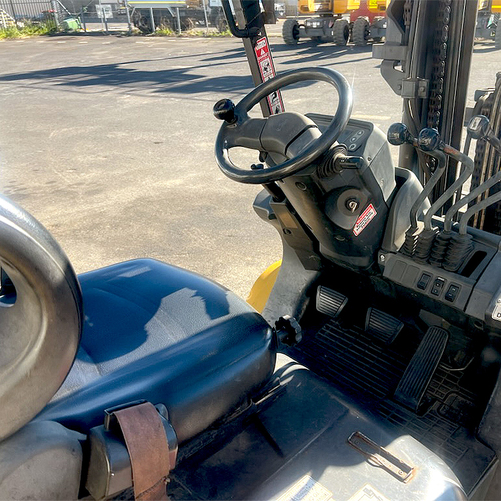 Used Cat 3.0T LPG Forklift - GP30NT-C - Image 5