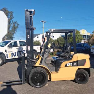 Used Cat 3.0T Diesel Forklift - DP30NT-C
