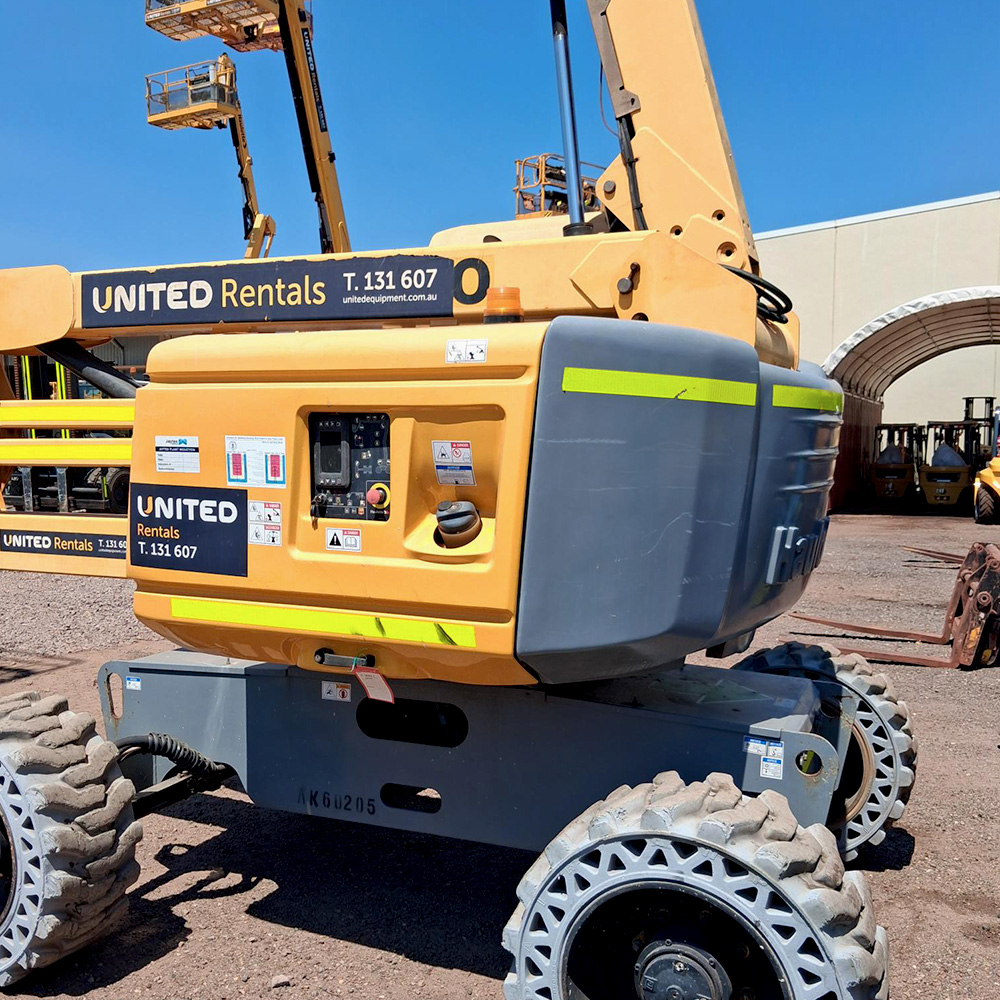 Used Haulotte 16M Diesel Articulated Boom Lift - HA16RTJ PRO - Image 2
