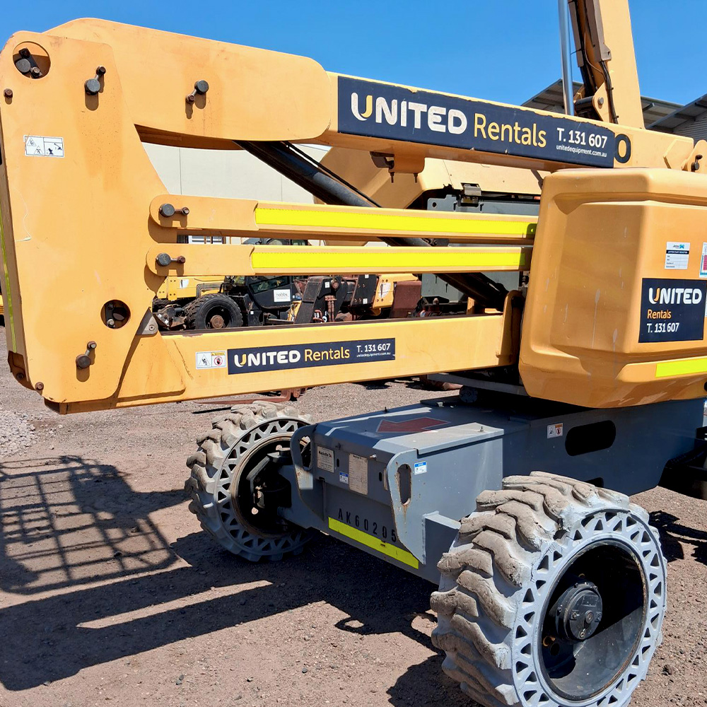 Used Haulotte 16M Diesel Articulated Boom Lift - HA16RTJ PRO - Image 3