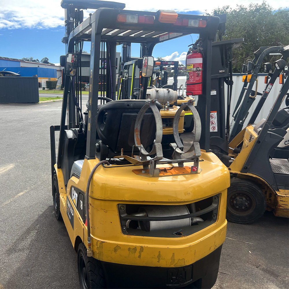 Used Cat 1.8T LPG Forklift - GP18NT - Image 3
