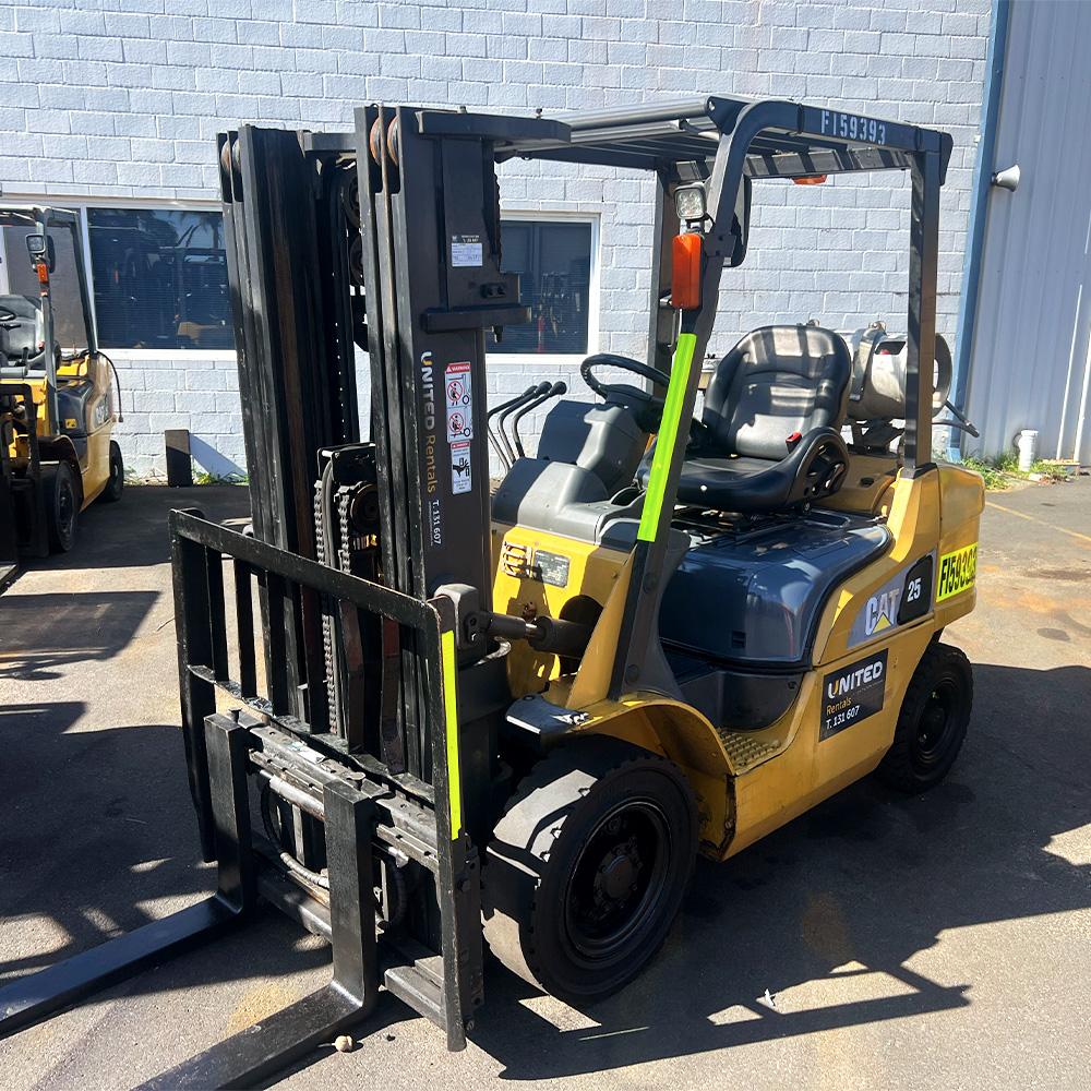 Used Cat 2.5T LPG Forklift – GPE25NT - Image 2