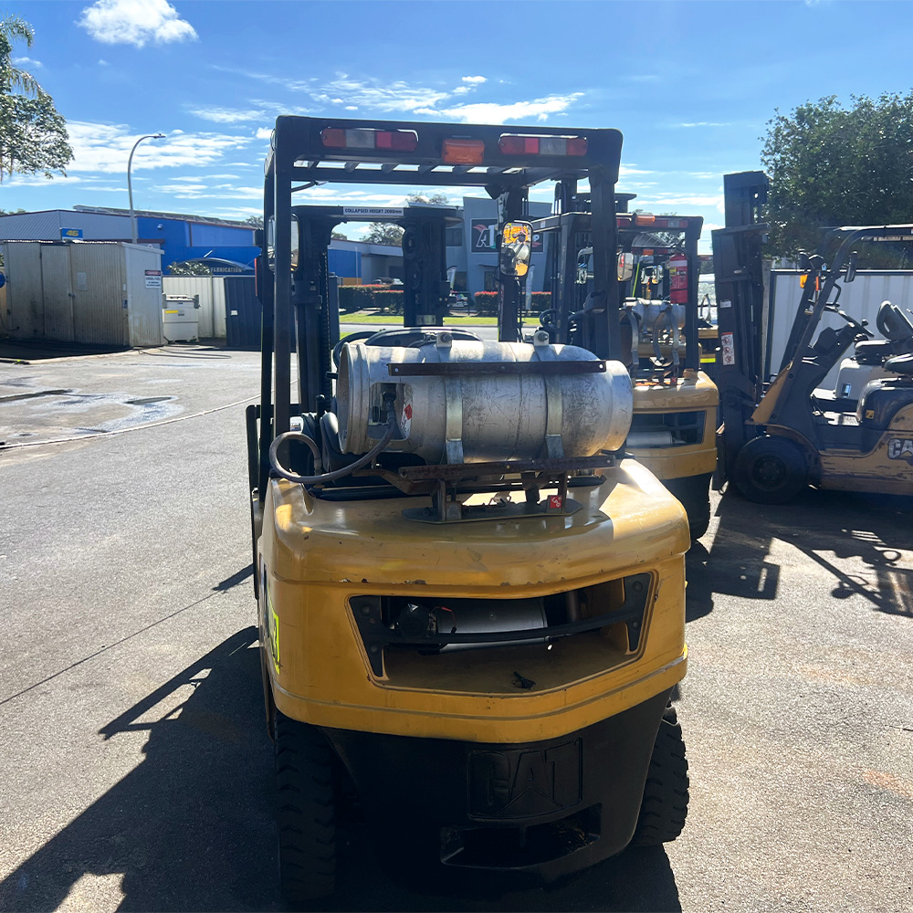Used Cat 2.5T LPG Forklift – GPE25NT - Image 6