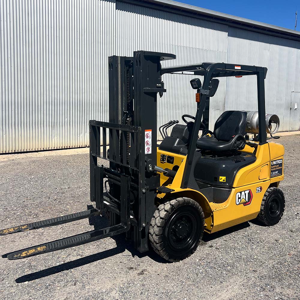 Used Cat 2.5T LPG Forklift - GP25NT-C