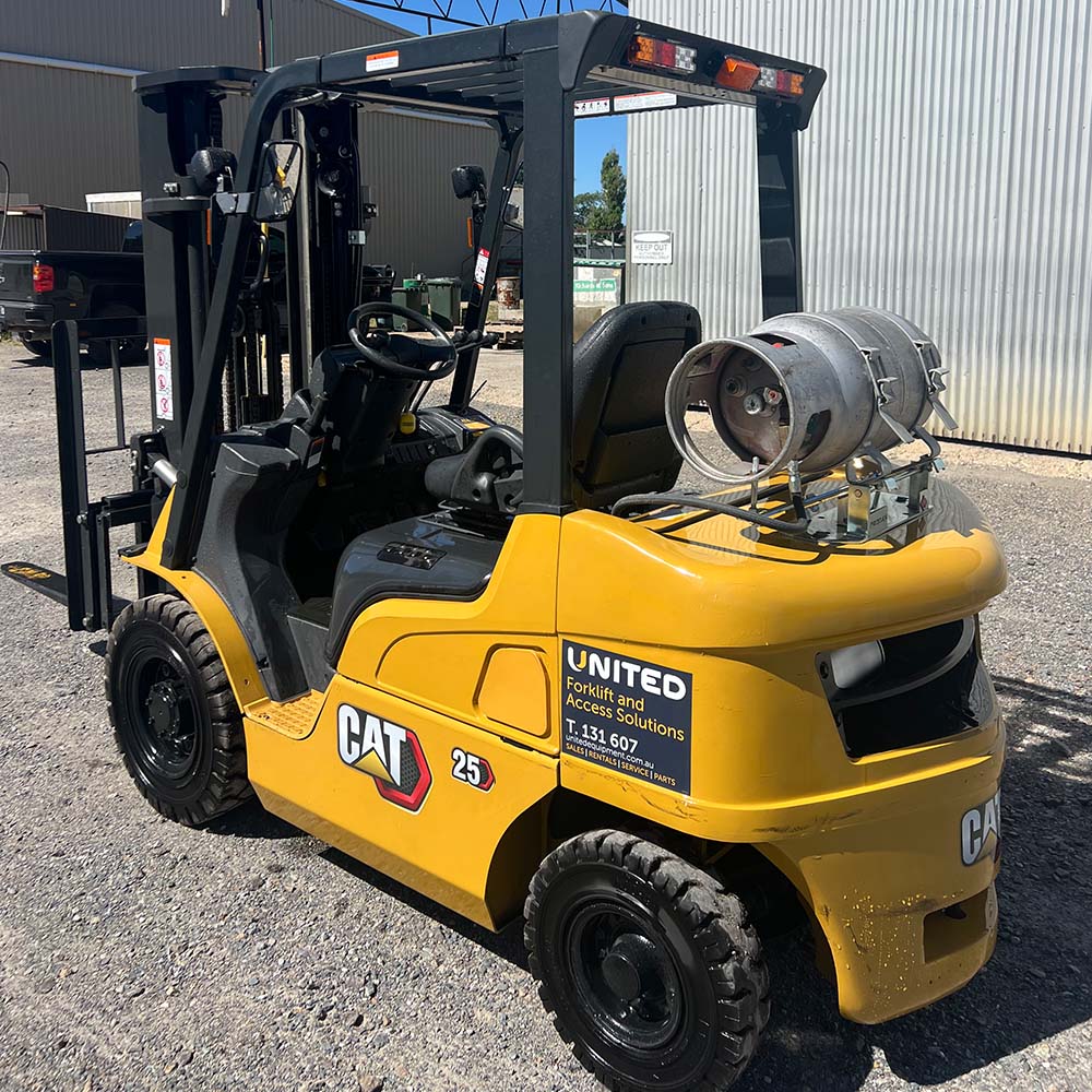 Used Cat 2.5T LPG Forklift - GP25NT-C - Image 2
