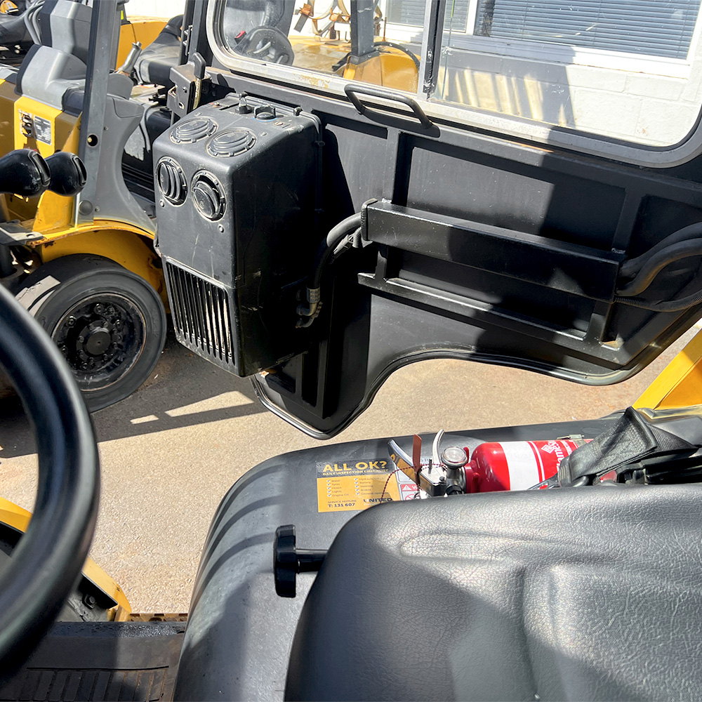 Used Cat 3.0T LPG Forklift - GP30NT-C - Image 8