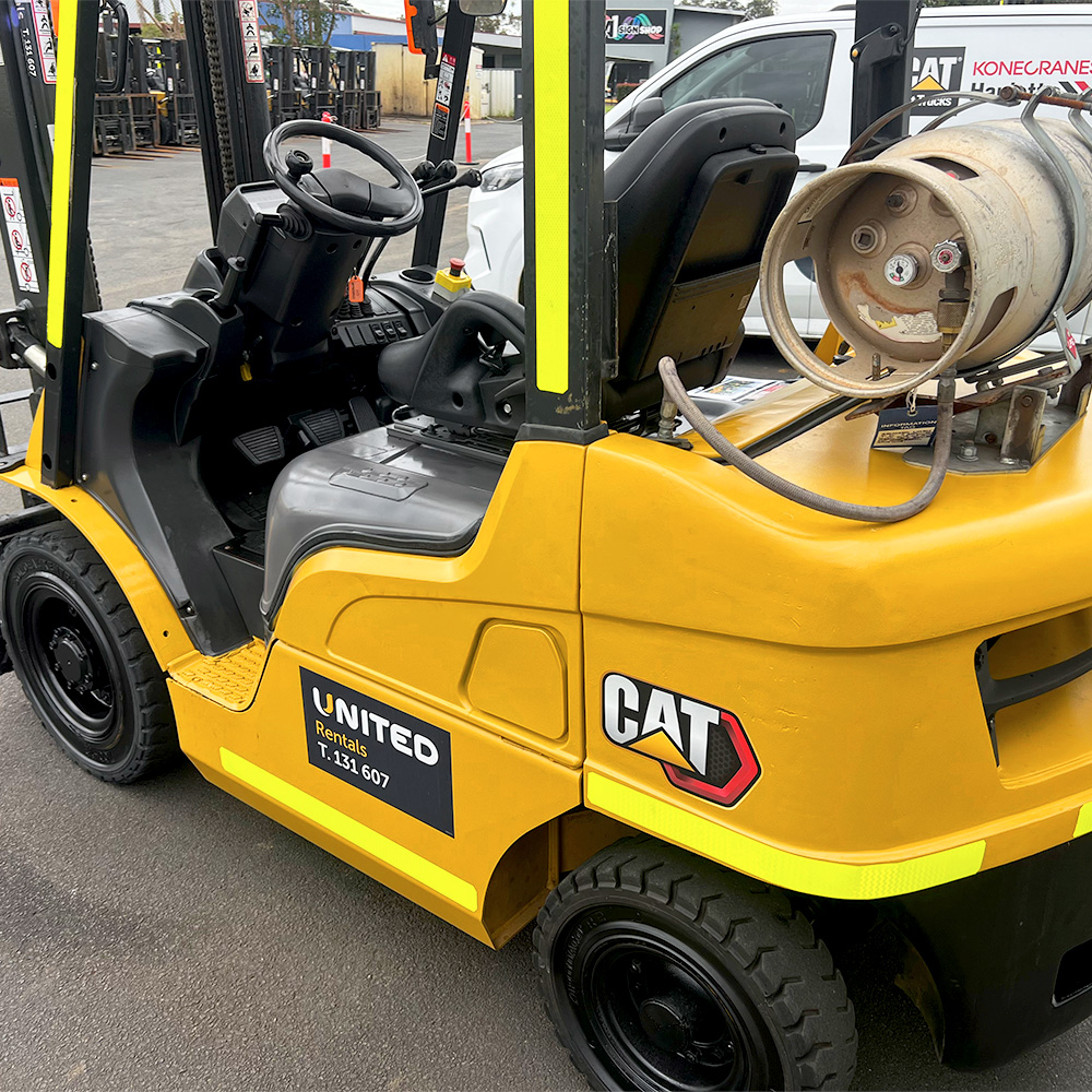 Used Cat 2.5T LPG Forklift - GPE25NT-C - Image 5