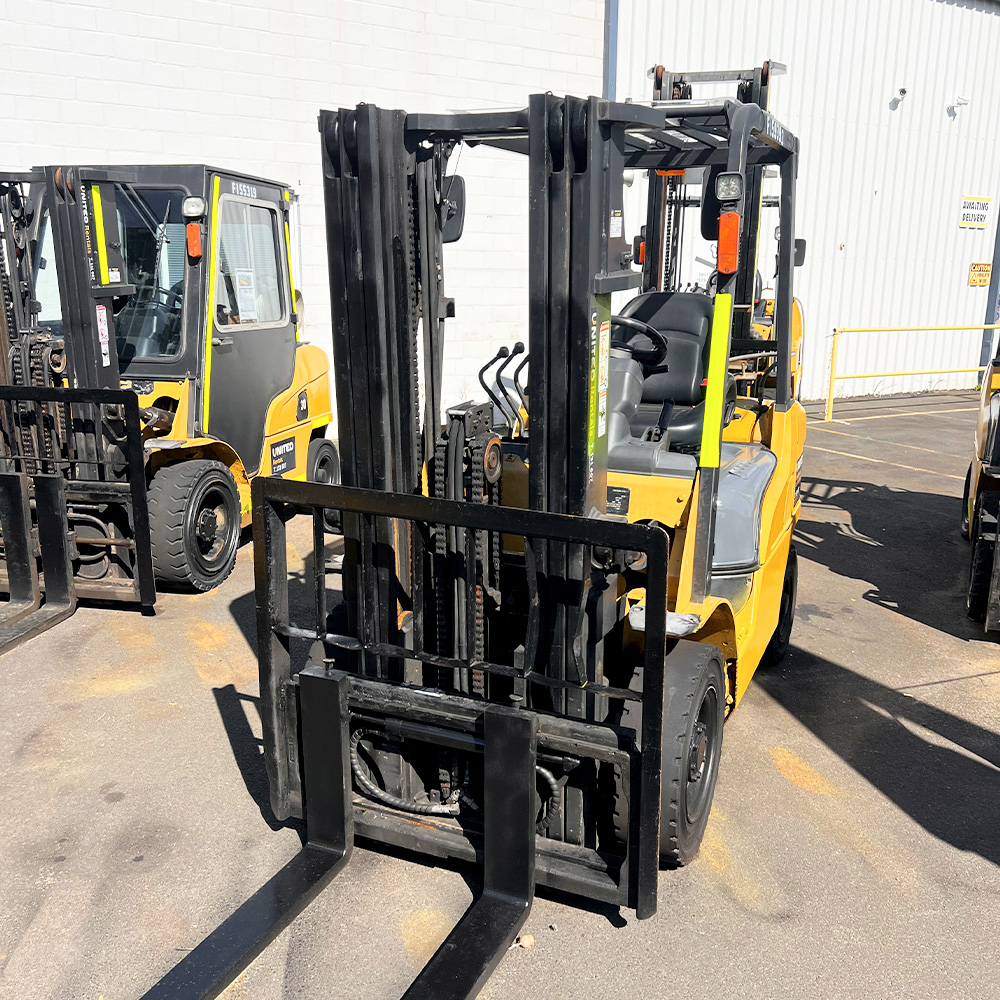 Used Cat 2.5T LPG Forklift – GPE25NT - Image 3