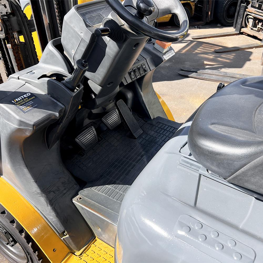 Used Cat 2.5T LPG Forklift – GPE25NT - Image 8