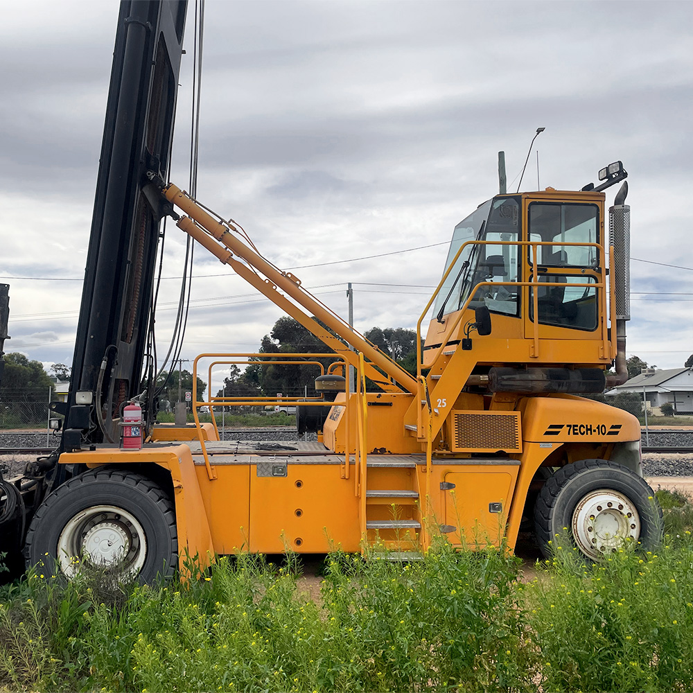 Used Omega 10T Diesel Container Handler - 7ECH-10 - Image 3