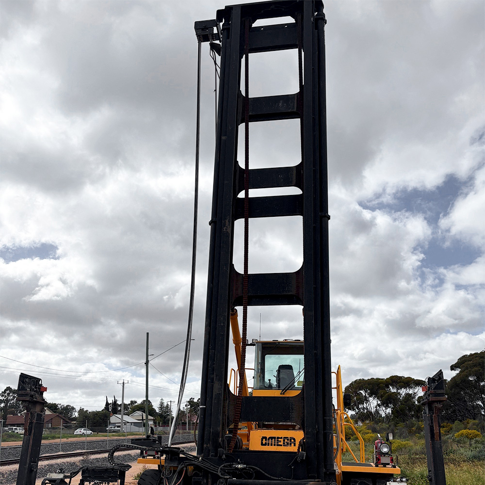 Used Omega 10T Diesel Container Handler - 7ECH-10 - Image 7