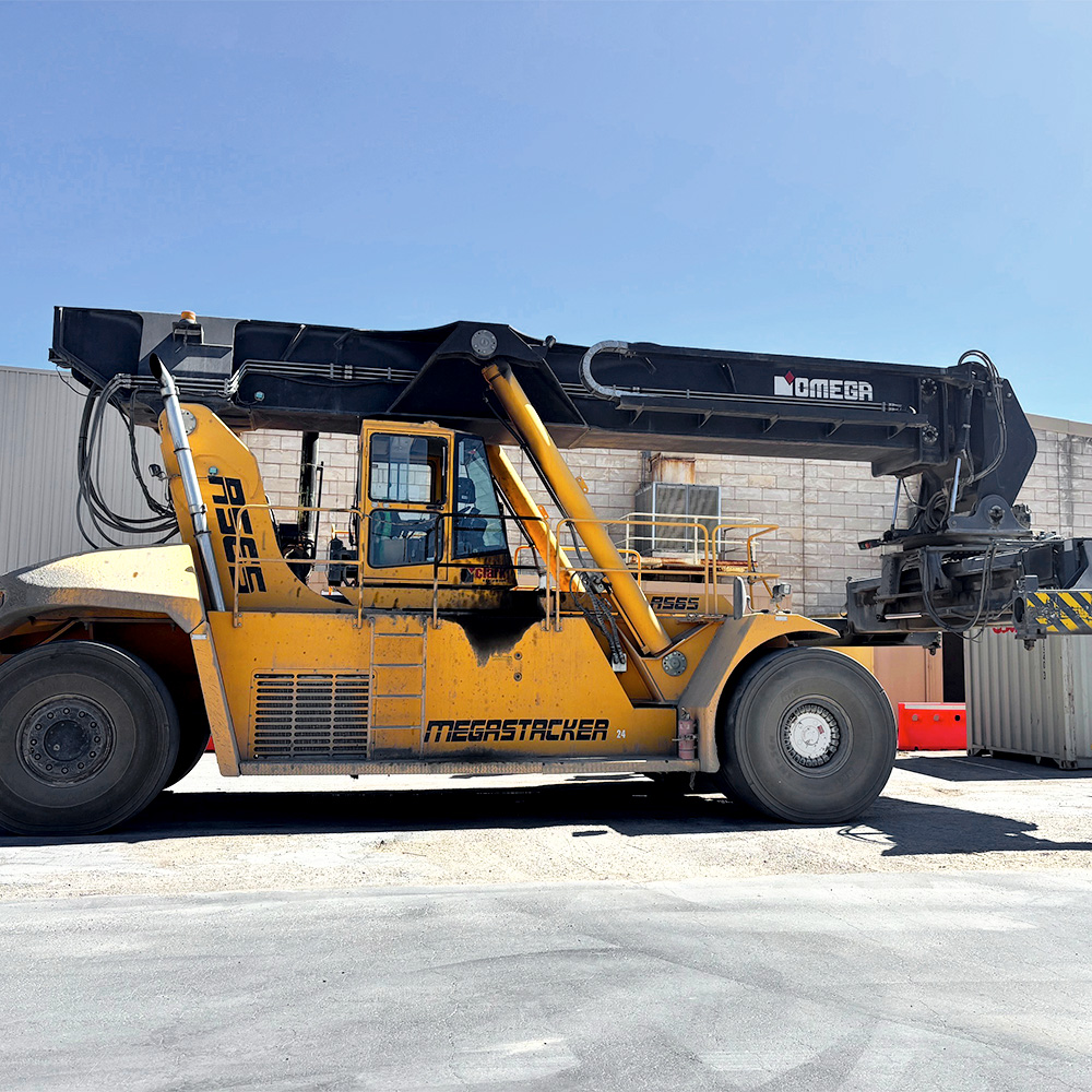 Used Omega 45.0T 5 High Diesel Reach Stacker - Image 2