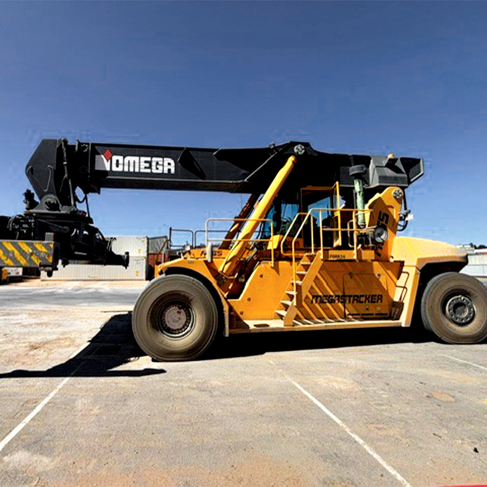 Used Omega 45.0T 5 High Diesel Reach Stacker - Image 6