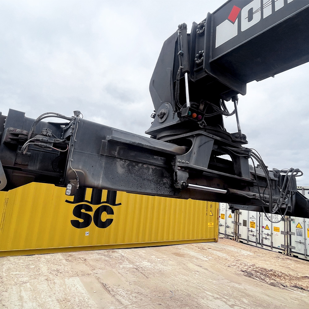 Used Omega 45.0T 5 High Diesel Reach Stacker - Image 16