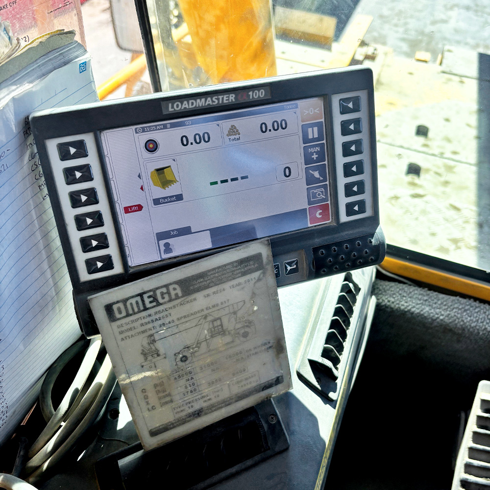 Used Omega 45.0T 5 High Diesel Reach Stacker - Image 19