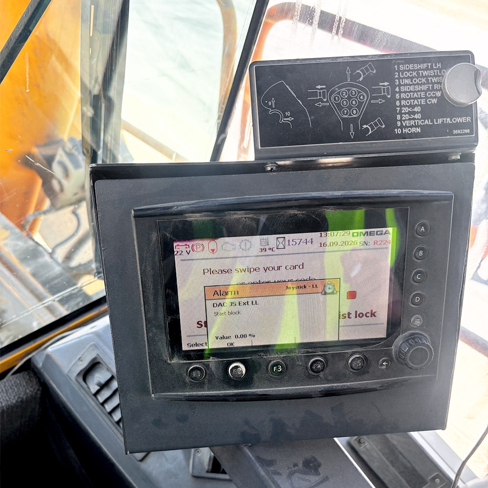 Used Omega 45.0T 5 High Diesel Reach Stacker - Image 21