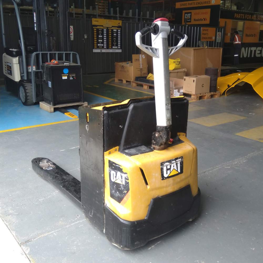Used 2.0T CAT Pallet Truck NPP20N2 United Equipment